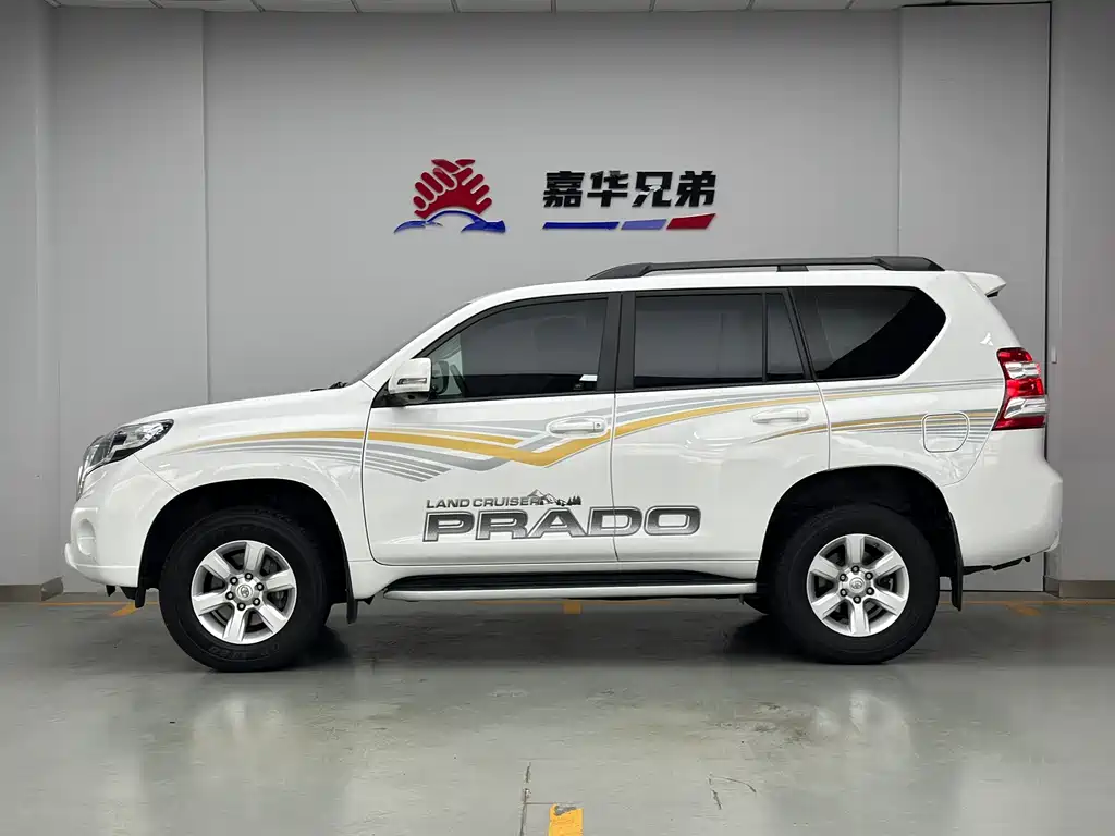Toyota Prado 2016 — фото 8