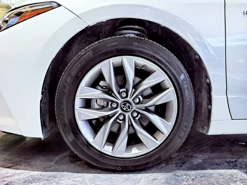 Toyota Avalon 2020 — фото 14