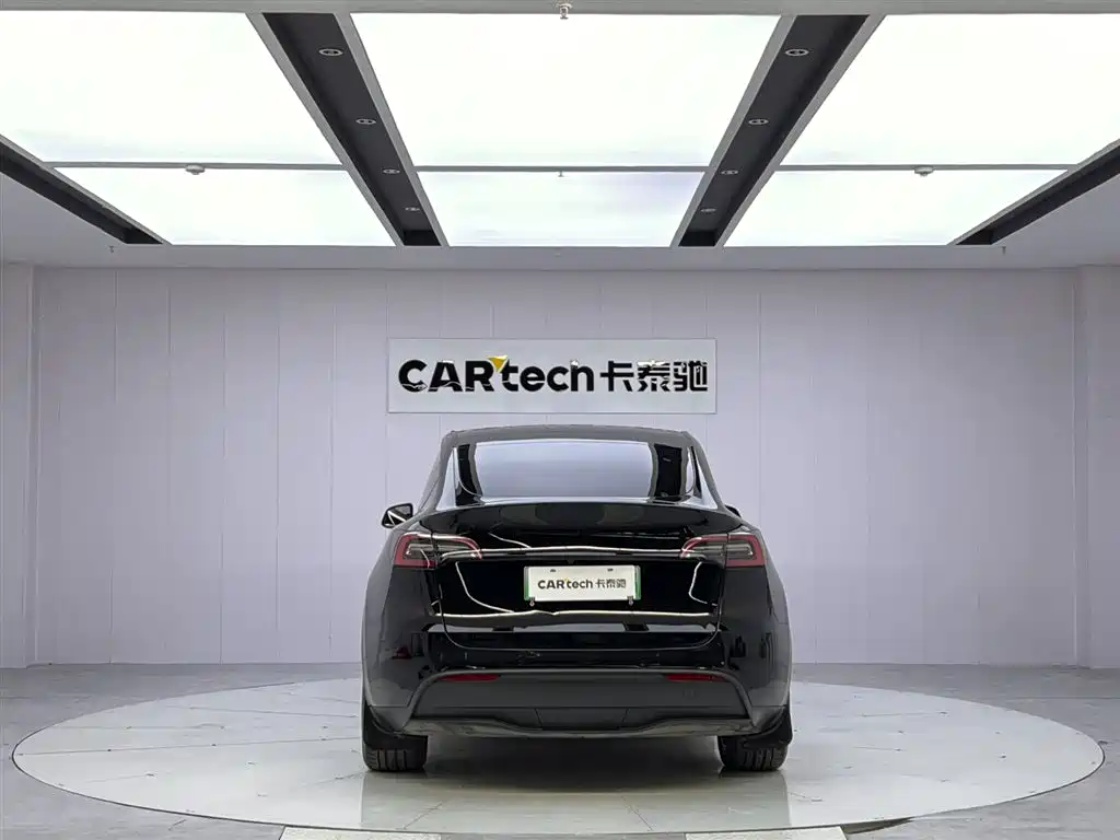 Tesla Model Y 2022 — фото 4