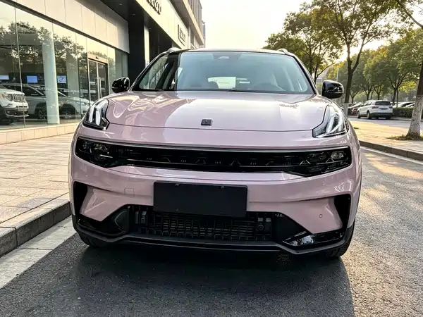 Lynk & Co 06 2024