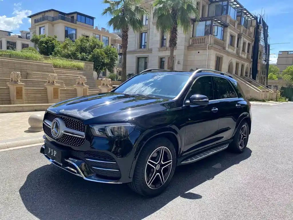 Mercedes-Benz GLE 2020 — фото 1