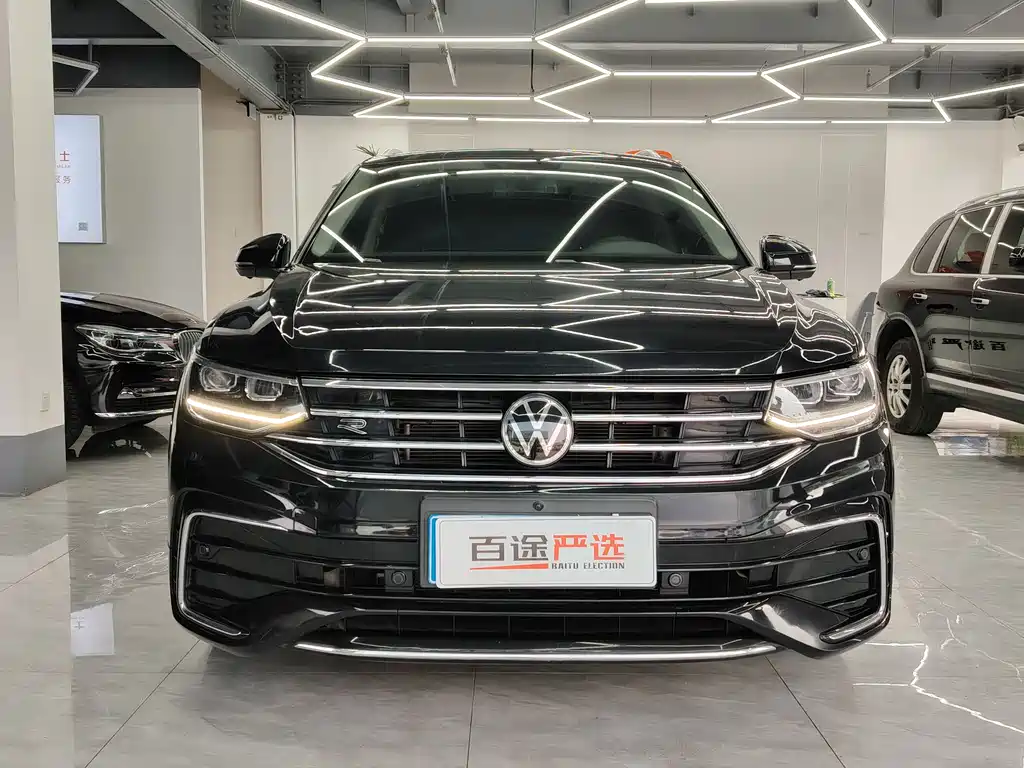 Volkswagen Tiguan L 2022 — фото 2
