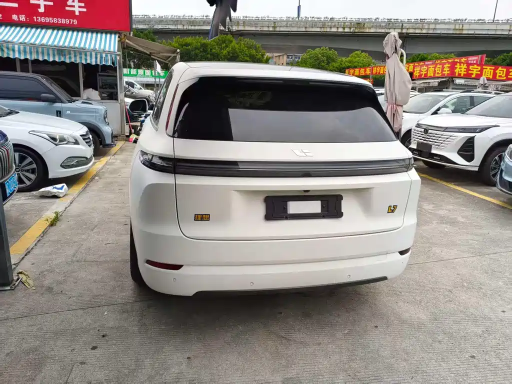 Li Auto Li L7 2026