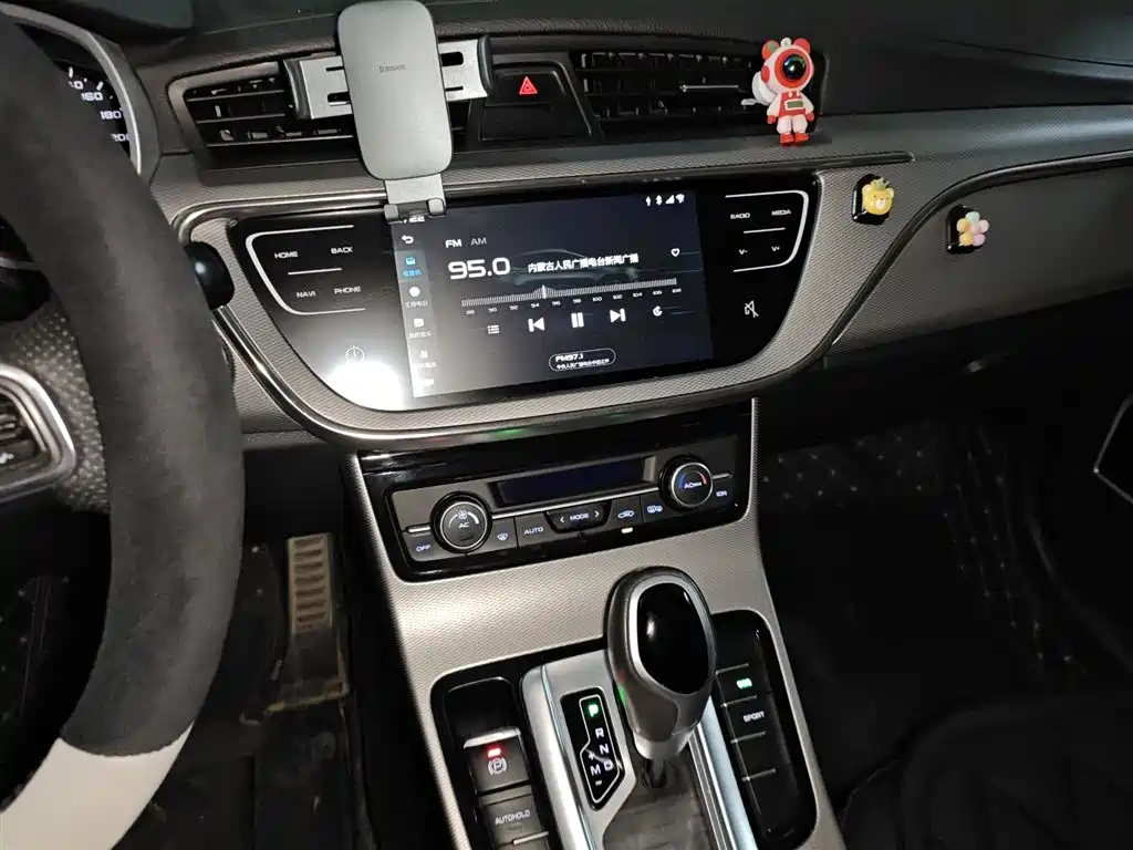 Geely Emgrand GS 2019 — фото 6