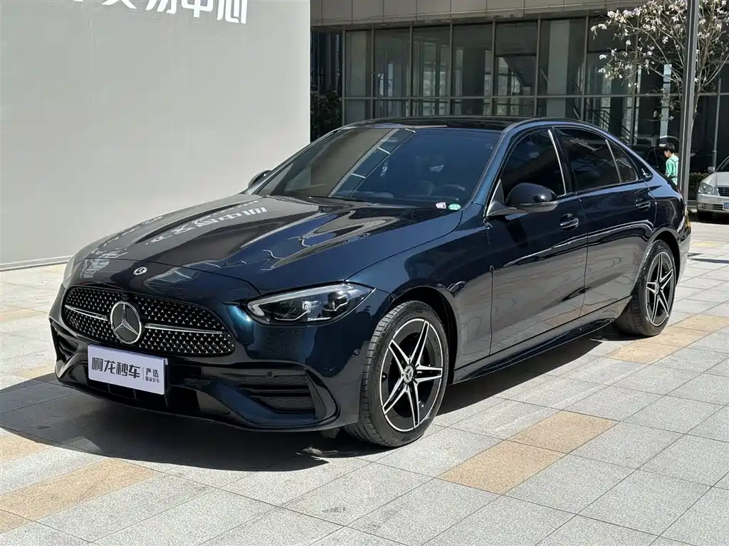 Mercedes-Benz C-Class 2023 — фото 3