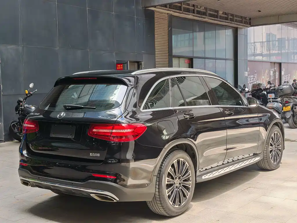 Mercedes-Benz GLC 2018 — фото 4