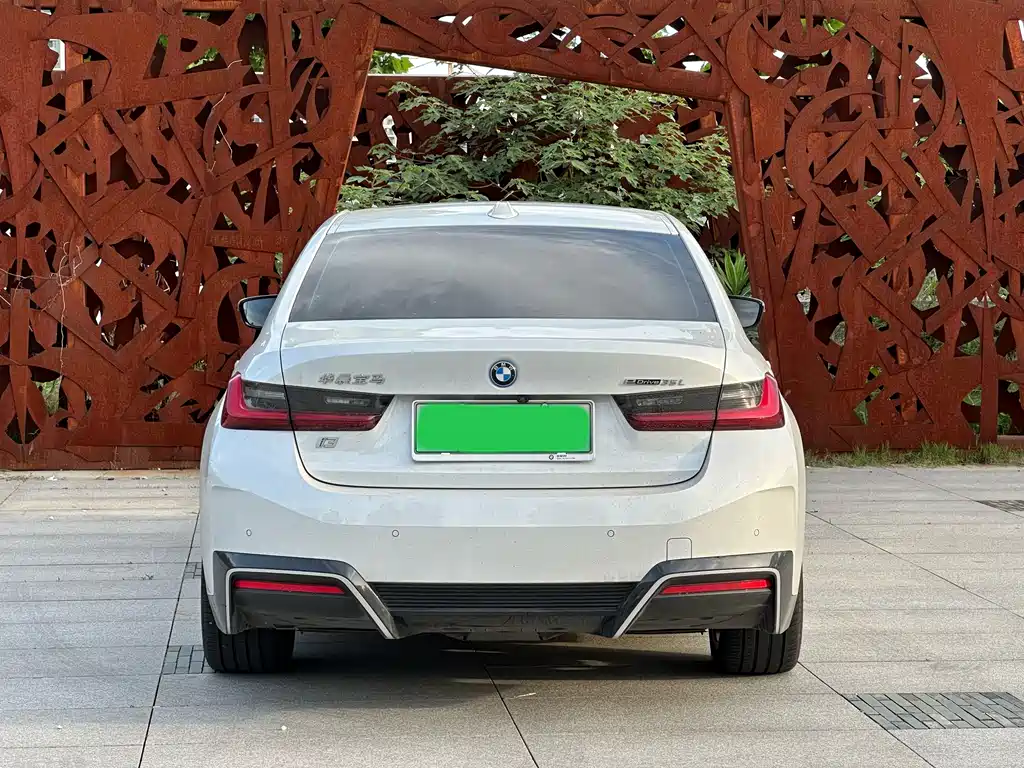 BMW i3 2024 — фото 6