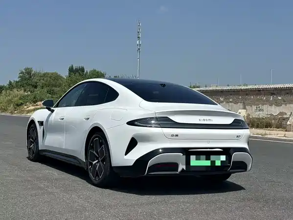 Xiaomi SU7 2025