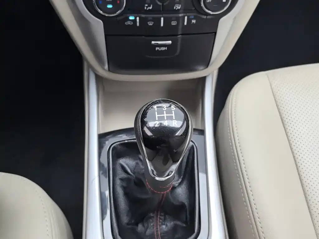 Changan Eado 2014 — фото 13