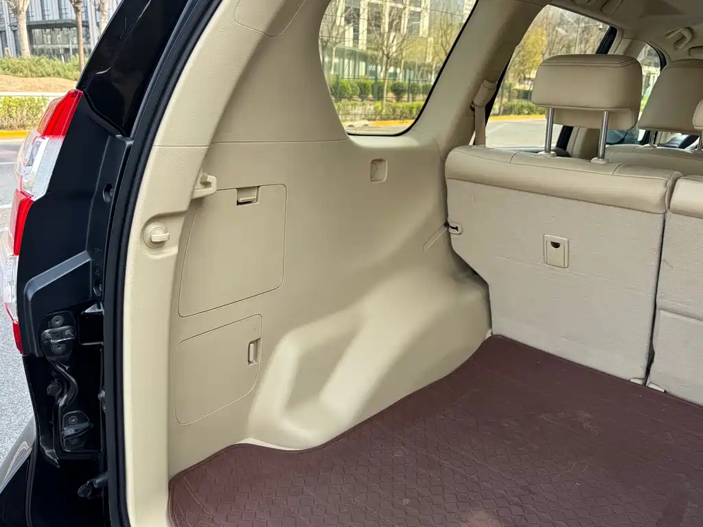 Toyota Prado 2015 — фото 26