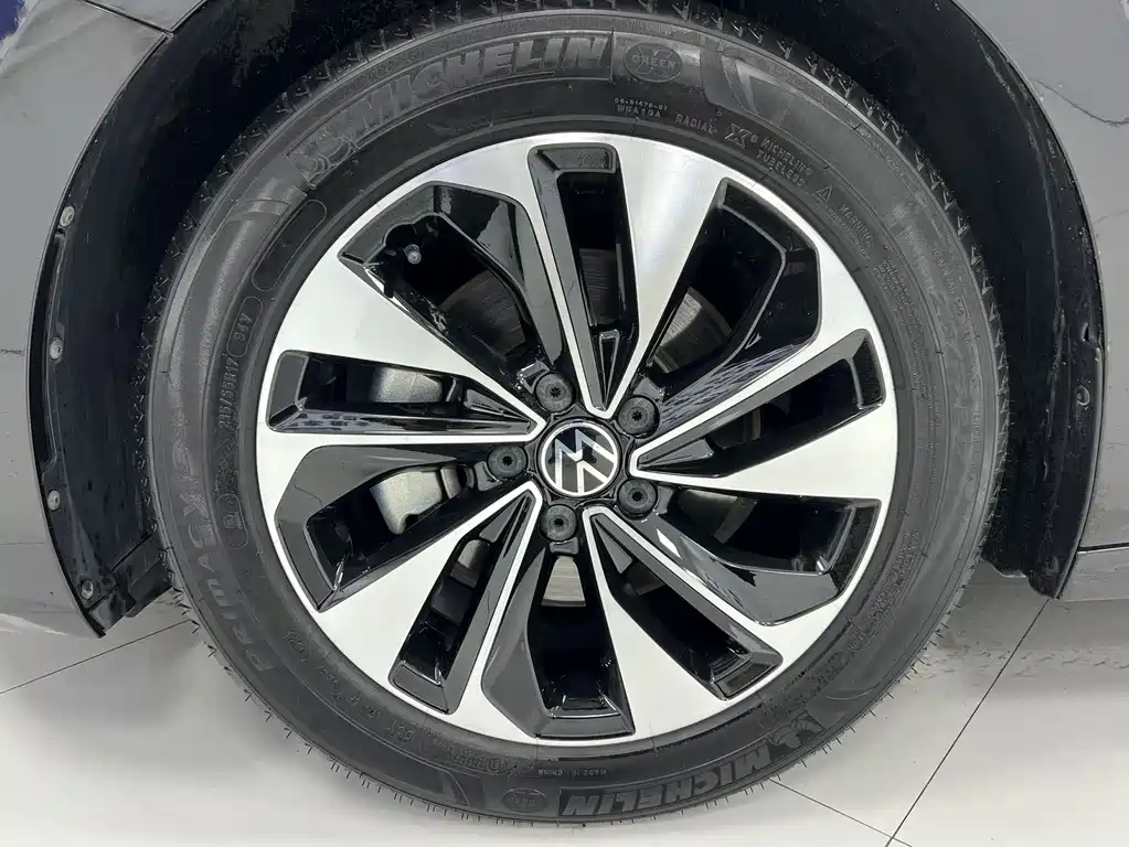 Volkswagen Passat 2021 — фото 20