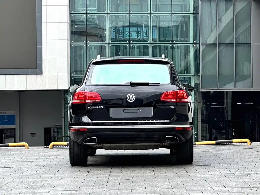Volkswagen Touareg 2017 — фото 9
