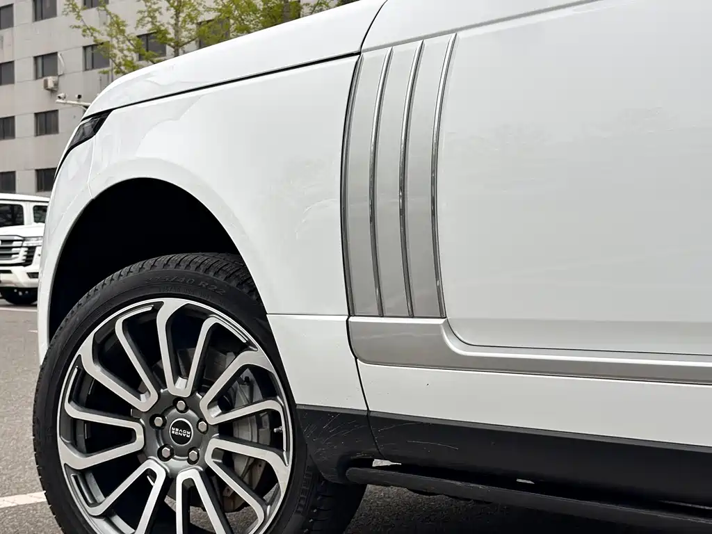 Land Rover Range Rover 2020 — фото 8