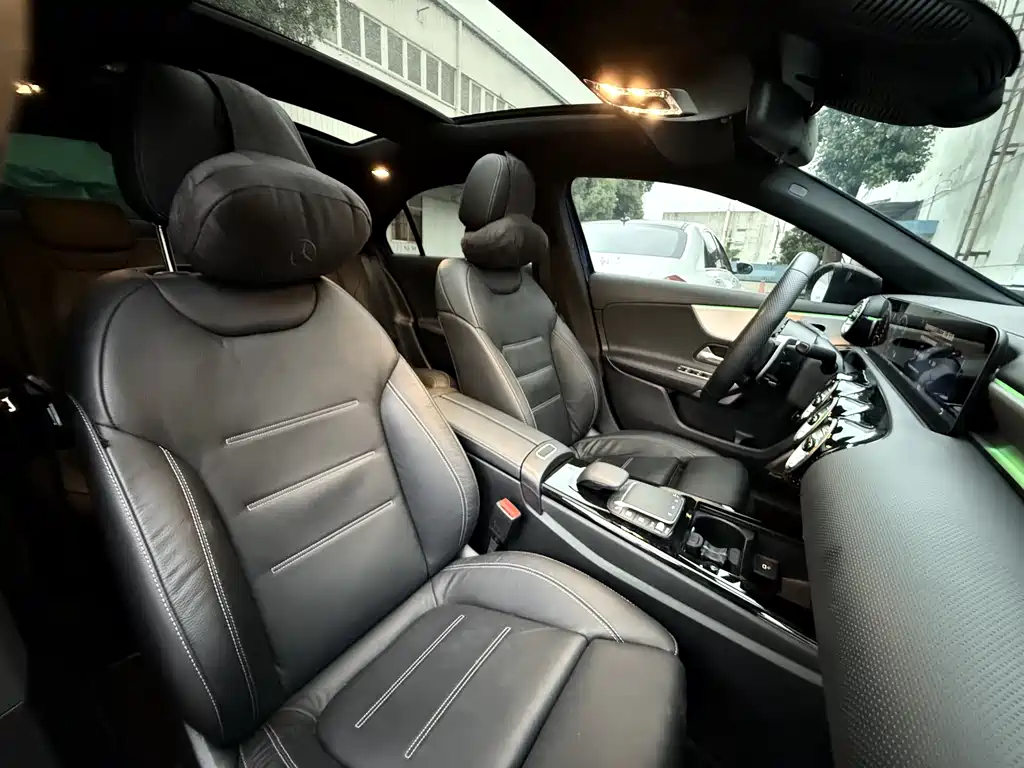 Mercedes-Benz A-Class AMG 2024 — фото 17
