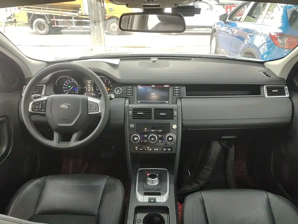 Land Rover Discovery Sport 2016 — фото 10