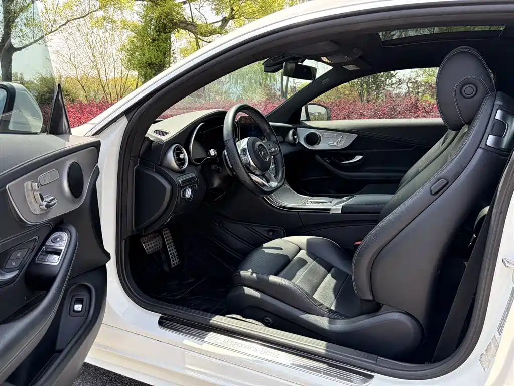Mercedes-Benz C-Class 2021