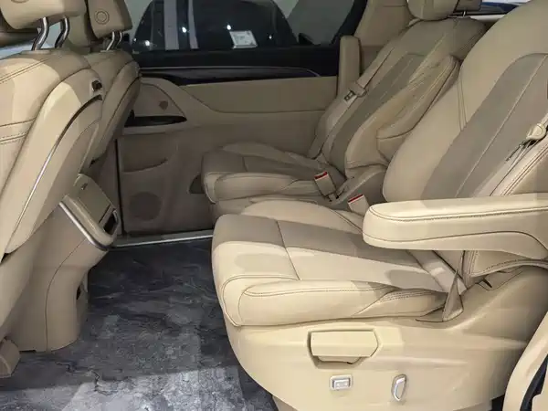 Buick GL8 2023