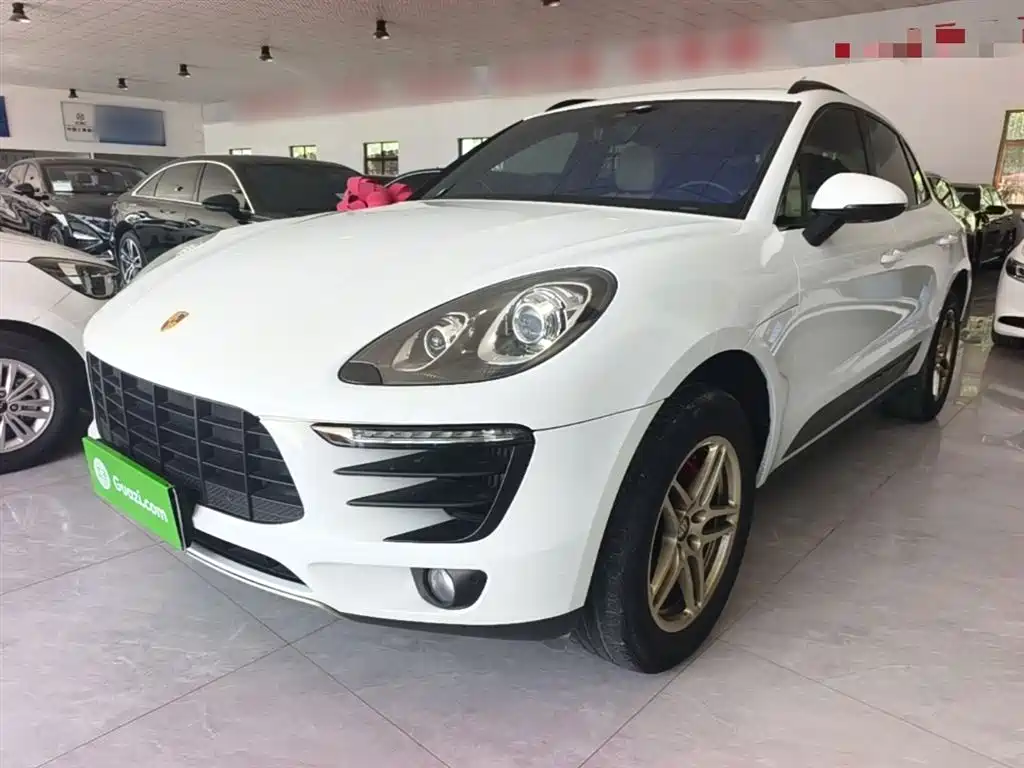 Porsche Macan 2017 — фото 1