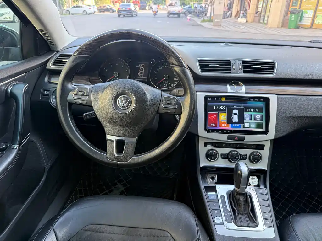 Volkswagen Magotan 2014