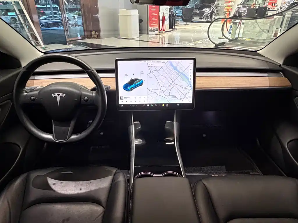 Tesla Model 3 2019 — фото 11