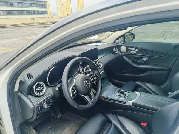 Mercedes-Benz C-Class 2019
