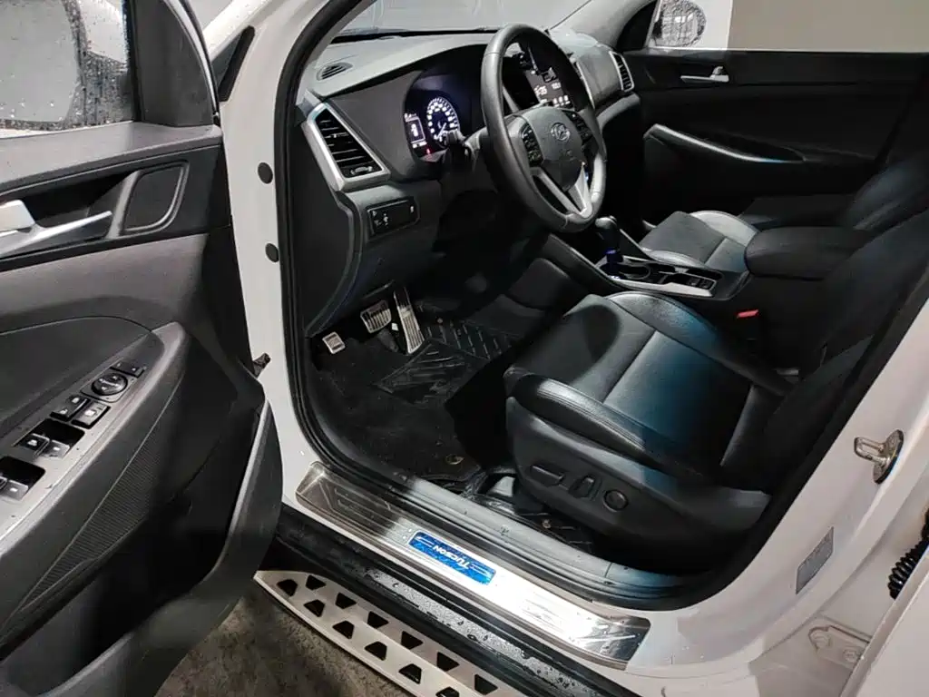 Hyundai Tucson 2018 — фото 16
