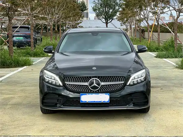 Mercedes-Benz C-Class 2022