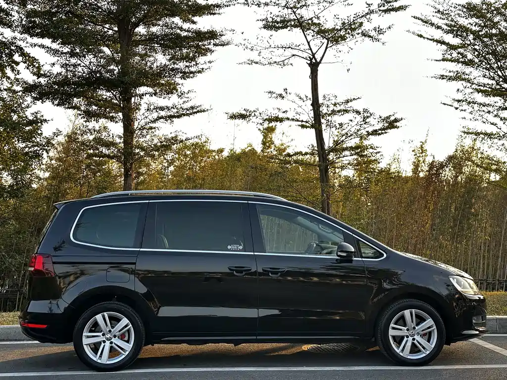 Volkswagen Sharan 2017 — фото 5