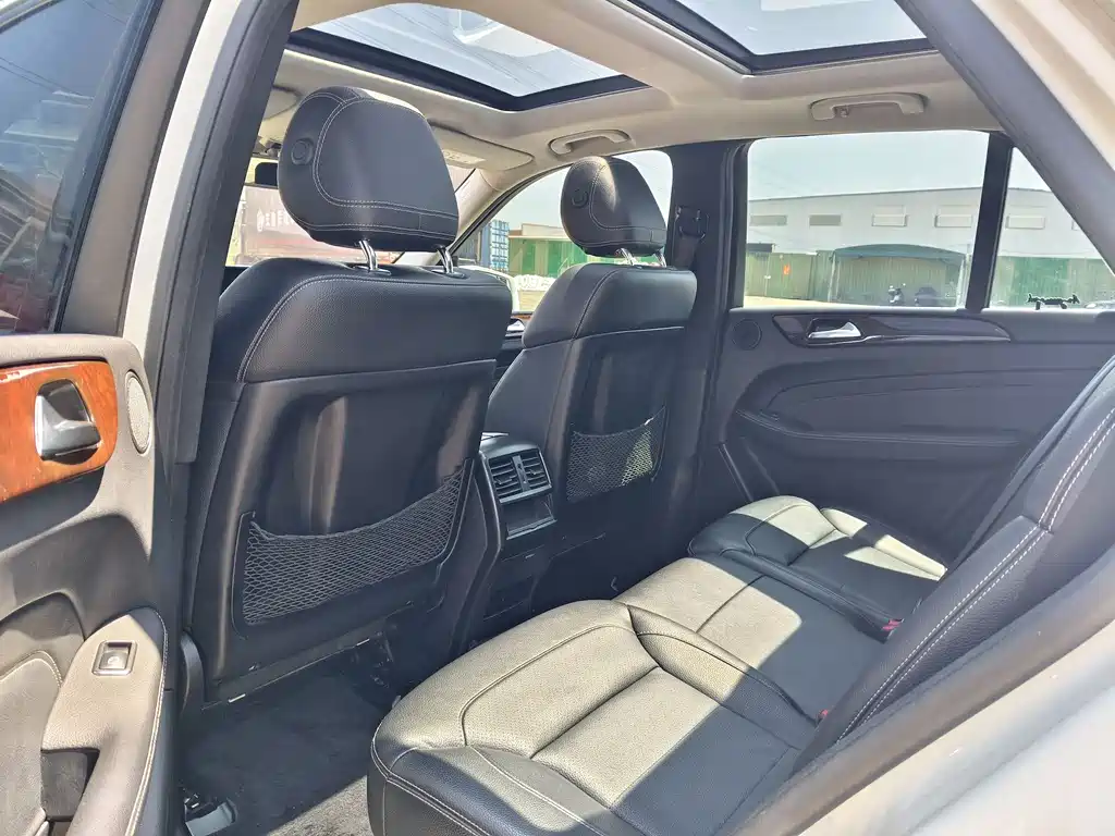 Mercedes-Benz M-Class 2015 — фото 11