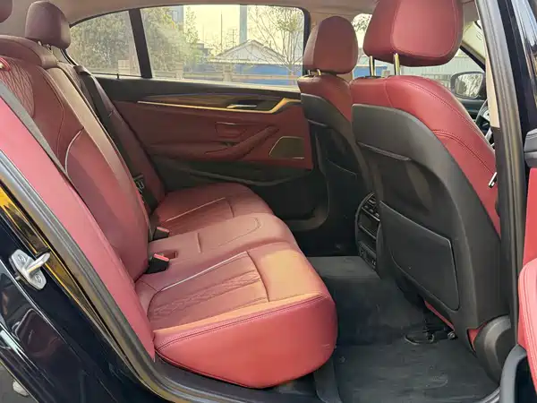 BMW 5 Series 2022
