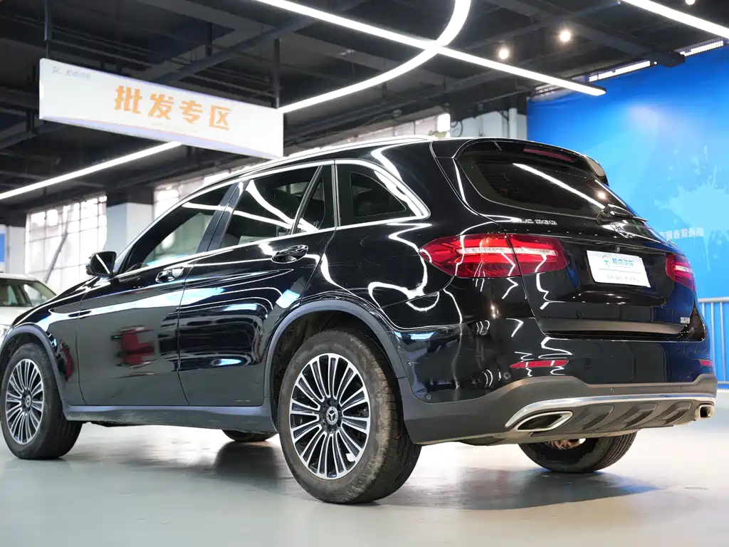 Mercedes-Benz GLC 2018 — фото 25