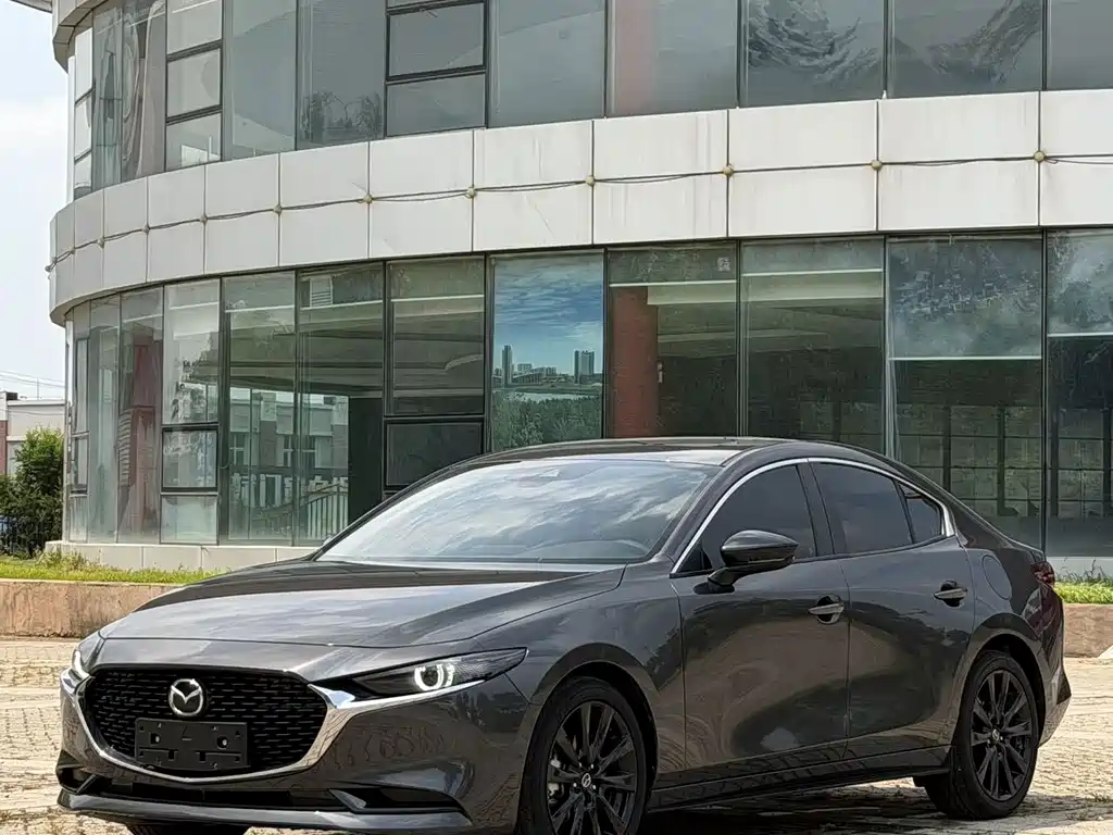 Mazda 3 Axela 2023
