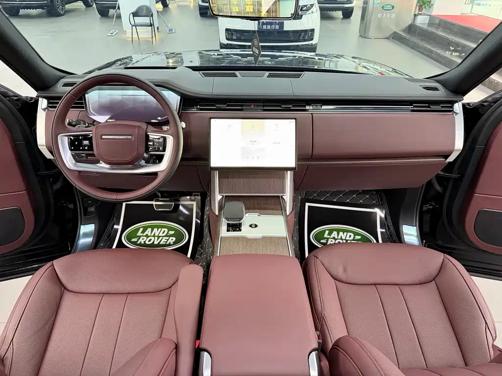 Land Rover Range Rover 2024 — фото 11