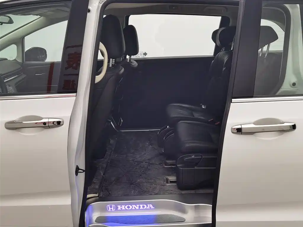 Honda Odyssey 2023 — фото 15