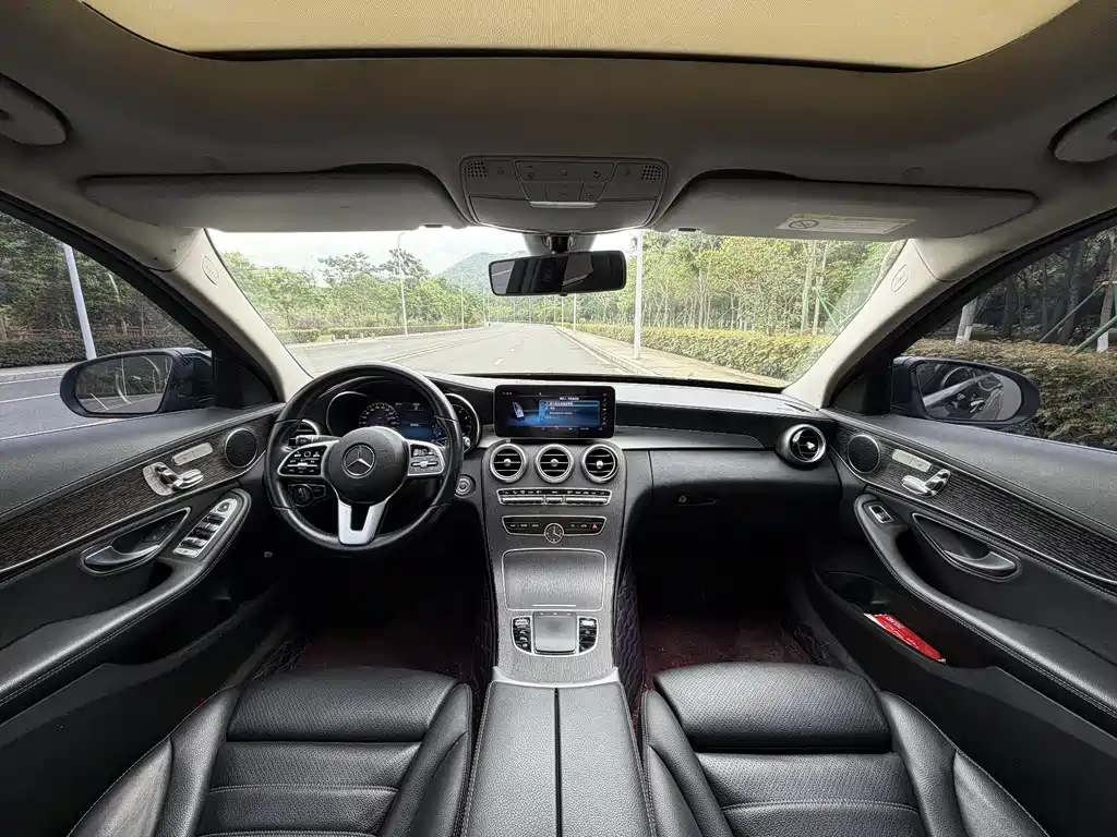Mercedes-Benz C-Class 2020 — фото 15