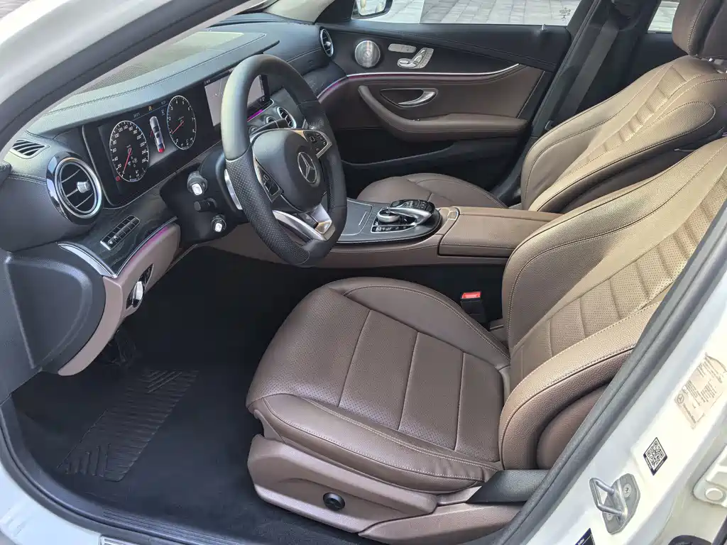 Mercedes-Benz E-Class 2018 — фото 27