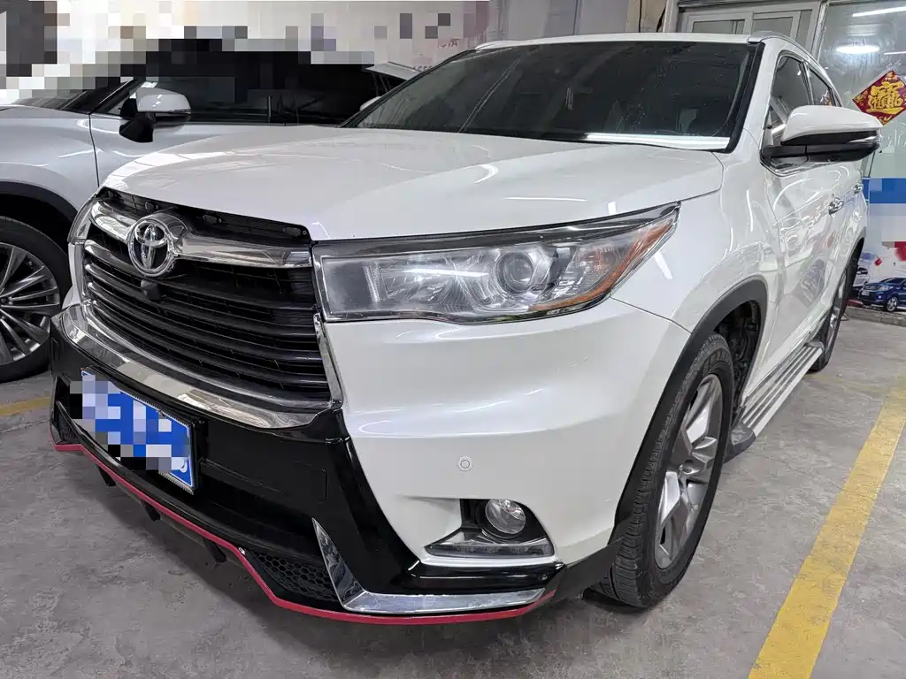 Toyota Highlander 2017 — фото 1
