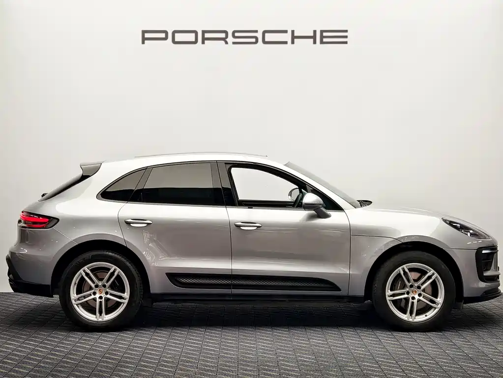 Porsche Macan 2022 — фото 6