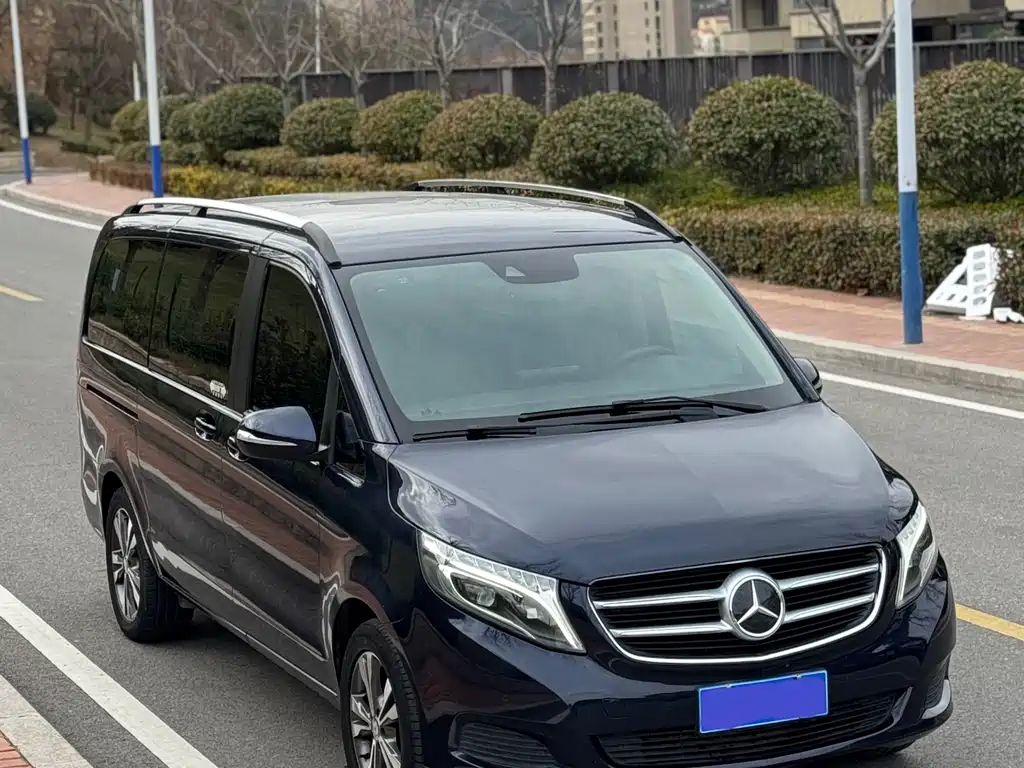 Mercedes-Benz V-Class 2018 — фото 3