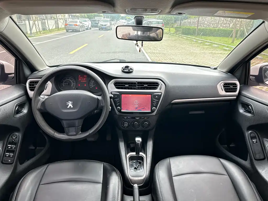 Peugeot 301 2015