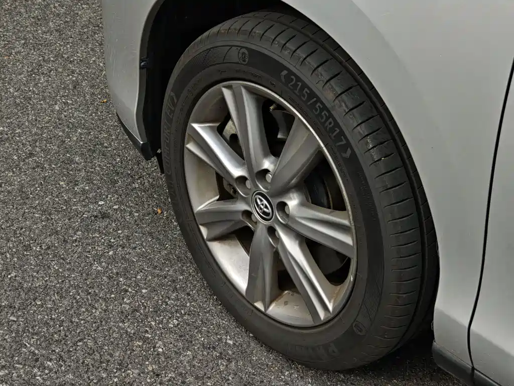 Toyota Previa 2018 — фото 13