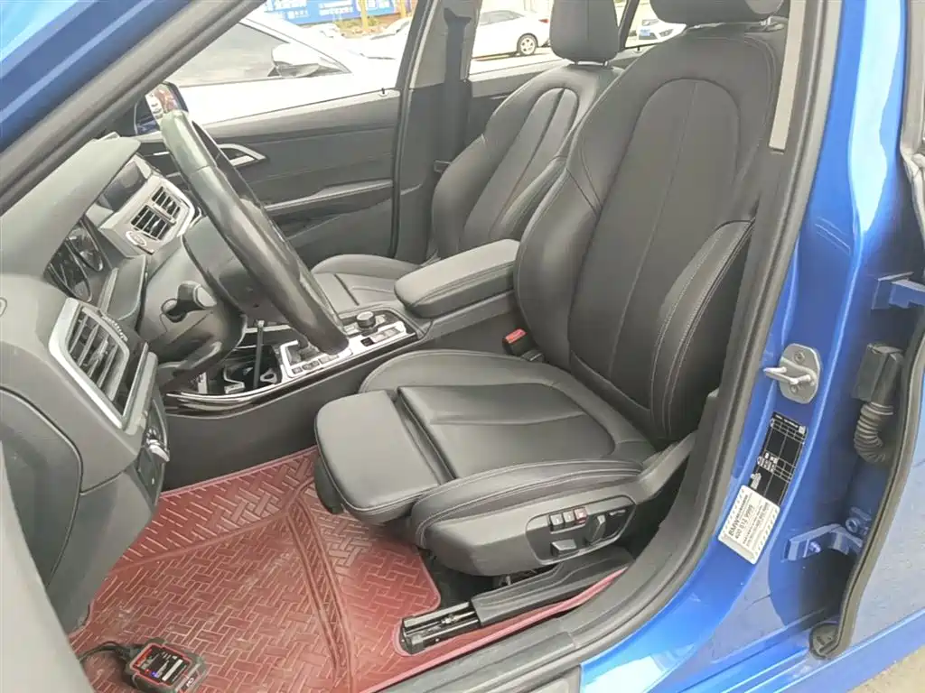 BMW 1 Series 2020 — фото 15