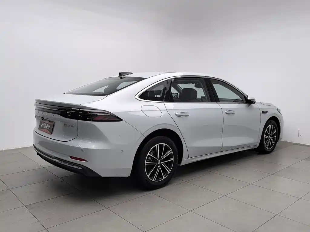 Geely Galaxy A7 EM 2026 — фото 2