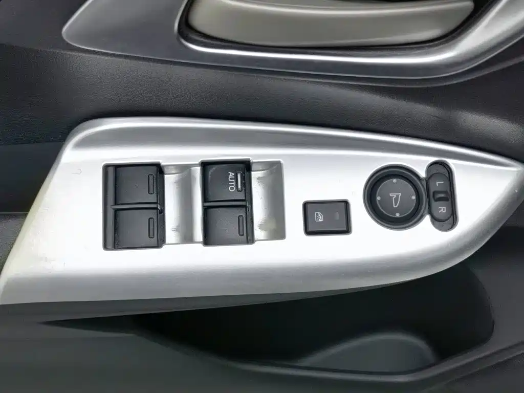 Honda Fit 2017 — фото 9
