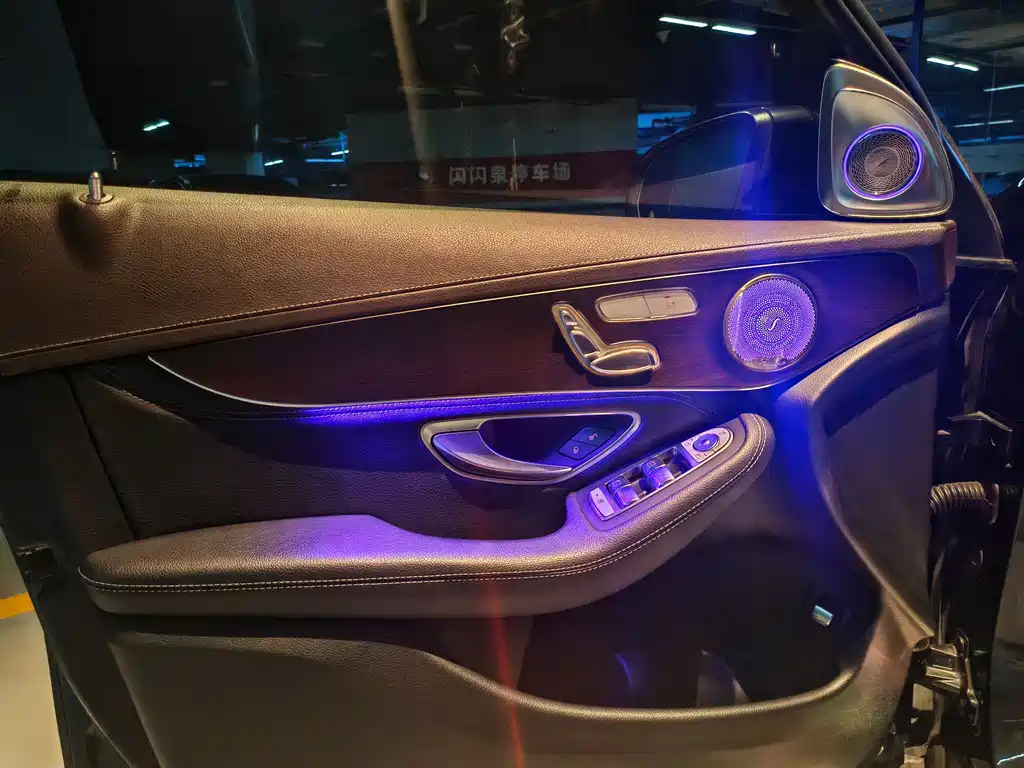 Mercedes-Benz GLC 2020 — фото 12