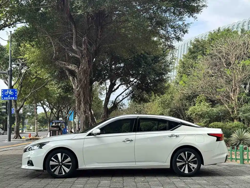 Nissan Teana 2021 — фото 3