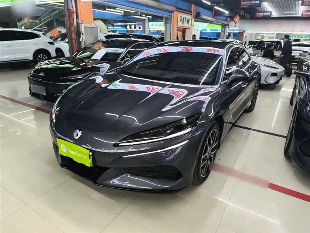 Denza Z9 2025