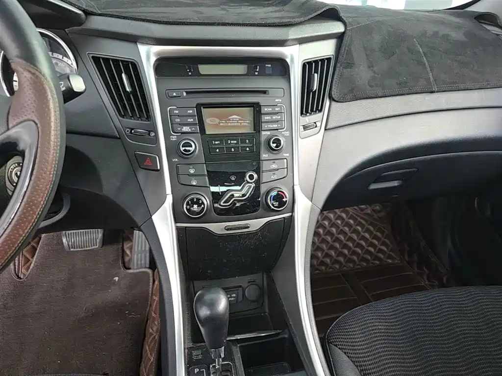 Hyundai Sonata 2016 — фото 13