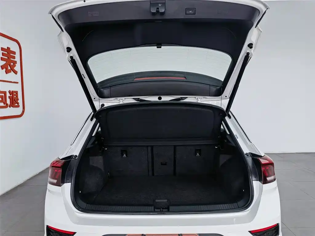 Volkswagen T-Roc 2022 — фото 16
