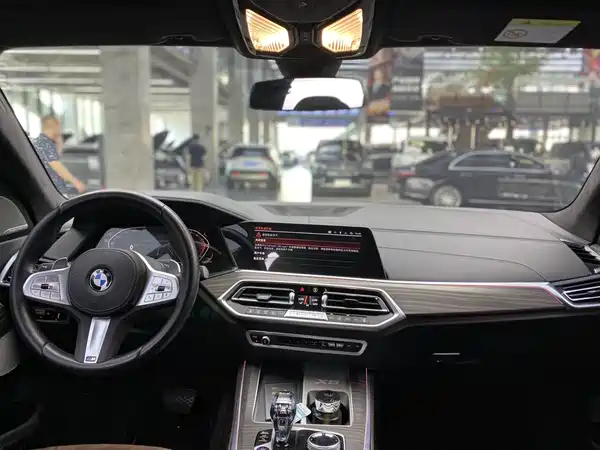 BMW X5 2023